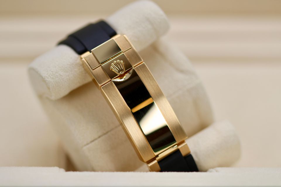 Rolex Daytona 126518 LN Image 4